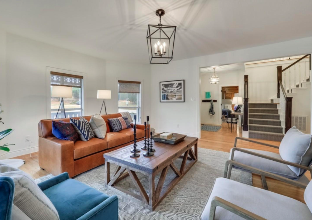 Hideaway Manor - Image 6